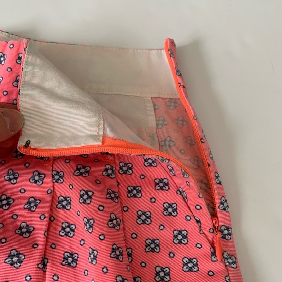 J. Crew Floral Foulard Shorts- 00 - Picture 3 of 9